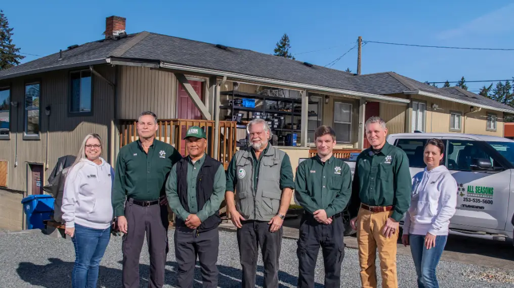 All Season Pest Control Team